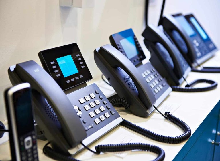 Modernizing Business Communication in Dubai: A Deep Dive into IP PBX Systems and IP Phones